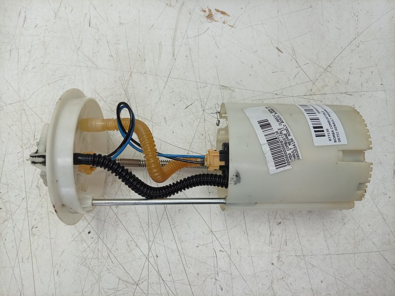 Recambio de bomba combustible para renault megane ii classic berlina confort dynamique referencia OEM IAM 05802034156 0580203415