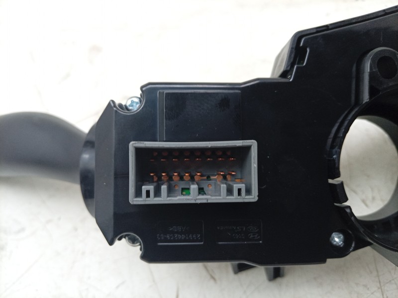 Recambio de mando multifuncion para kia stonic (yb) 1.0 t-gdi eco-dynamics+ referencia OEM IAM  93404D4962 