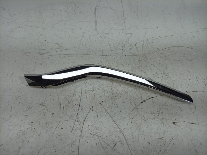 Recambio de moldura bajo faro derecho para renault captur ii (hf_) 1.0 tce 90 eco-g (hfm6) referencia OEM IAM  620747303R 