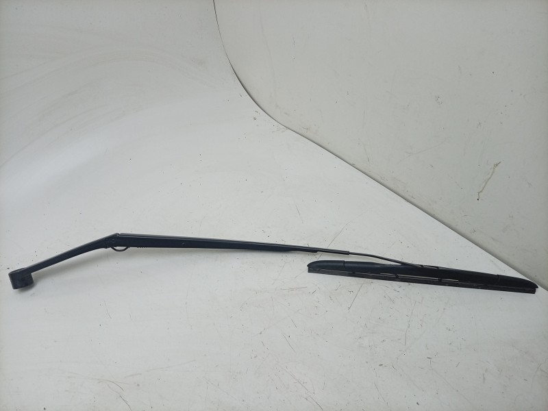 Recambio de brazo limpia delantero derecho para kia stonic (yb) 1.0 t-gdi eco-dynamics+ referencia OEM IAM  98321H8000 