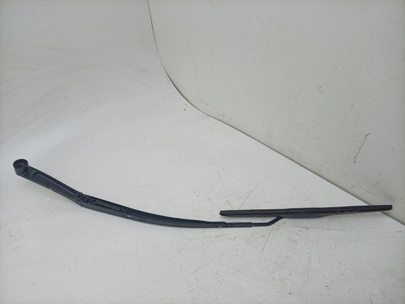 Recambio de brazo limpia delantero derecho para kia stonic (yb) 1.0 t-gdi eco-dynamics+ referencia OEM IAM  98321H8000 