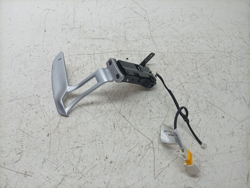 Recambio de levas cambio volante para maserati ghibli iii (m157) 3.0 s q4 referencia OEM IAM  670013665 