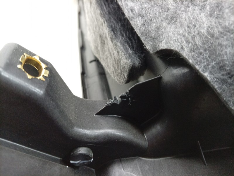 Recambio de guantera para porsche macan (xab) 4 electric (xabbb1, xabfd1) referencia OEM IAM  95C857933 