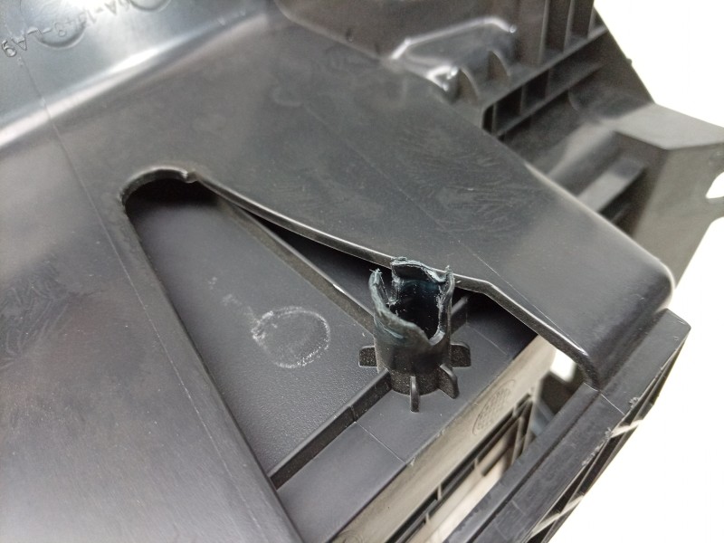 Recambio de guantera para land rover discovery sport (l550) 2.0 d 4x4 referencia OEM IAM  LR073425 