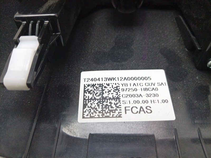 Recambio de mando climatizador para kia stonic (yb) 1.0 t-gdi eco-dynamics+ referencia OEM IAM  97250H8CA0 