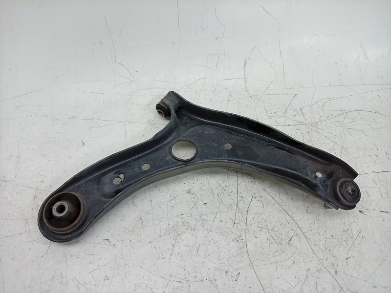Recambio de brazo suspension inferior delantero izquierdo para kia stonic (yb) 1.0 t-gdi eco-dynamics+ referencia OEM IAM  54500