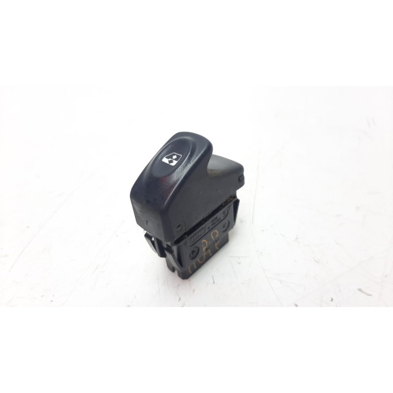 Recambio de mando elevalunas delantero derecho para renault megane i fase 2 berlina (ba0) 1.9 dci diesel cat referencia OEM IAM 