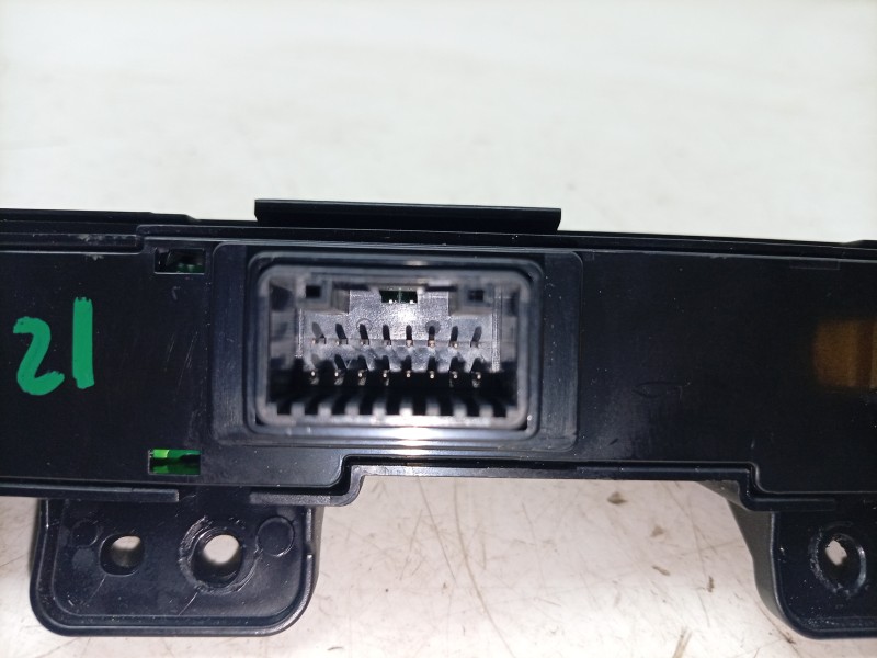 Recambio de warning para kia stonic (yb) 1.0 t-gdi eco-dynamics+ referencia OEM IAM  93790H8011 