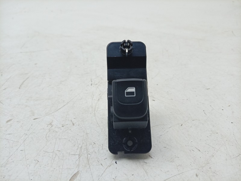 Recambio de mando elevalunas trasero izquierdo para kia stonic (yb) 1.0 t-gdi eco-dynamics+ referencia OEM IAM  93580H8000 