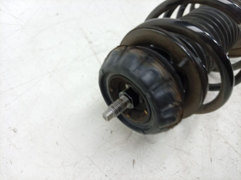 Recambio de amortiguador delantero derecho para kia stonic (yb) 1.0 t-gdi eco-dynamics+ referencia OEM IAM  54660H8750 