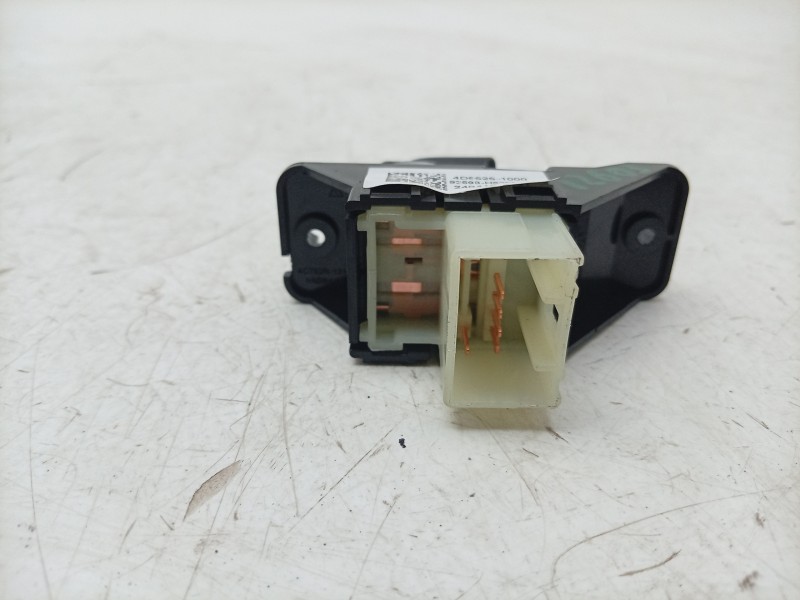 Recambio de mando elevalunas trasero derecho para kia stonic (yb) 1.0 t-gdi eco-dynamics+ referencia OEM IAM  93576H8000WK 