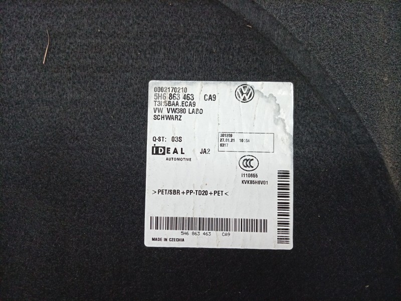 Recambio de alfombra maletero para volkswagen golf viii (cd1, da1) 1.0 tsi referencia OEM IAM  5H6863463 
