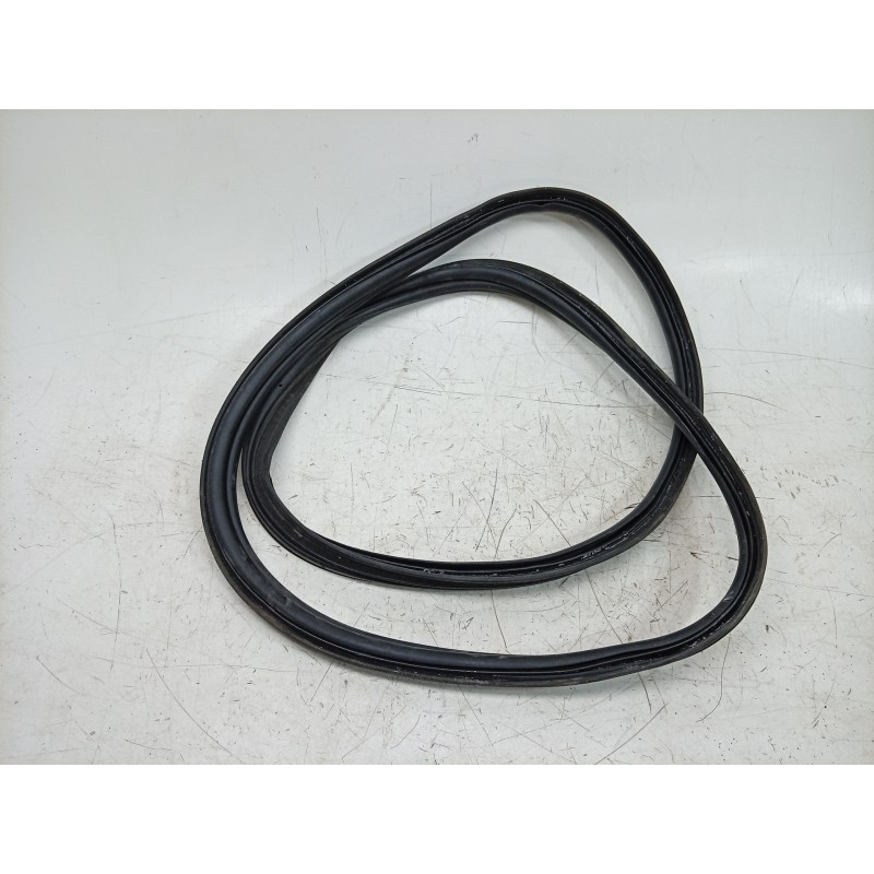 Recambio de gomas contorno puerta para maserati ghibli iii (m157) 3.0 s q4 referencia OEM IAM  670033871 