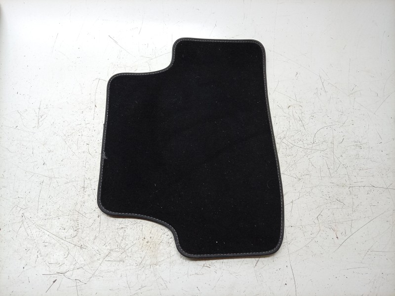 Recambio de juego alfombrillas para volkswagen golf viii (cd1, da1) 1.0 tsi referencia OEM IAM  5G1864435 