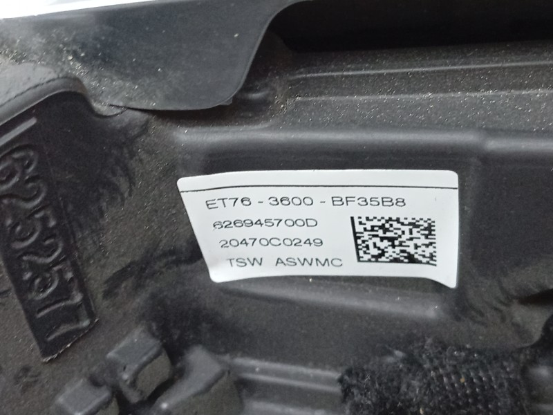 Recambio de volante para ford transit courier b460 furgoneta/monovolumen 1.5 tdci referencia OEM IAM 2035204 ET763600BF35B8 