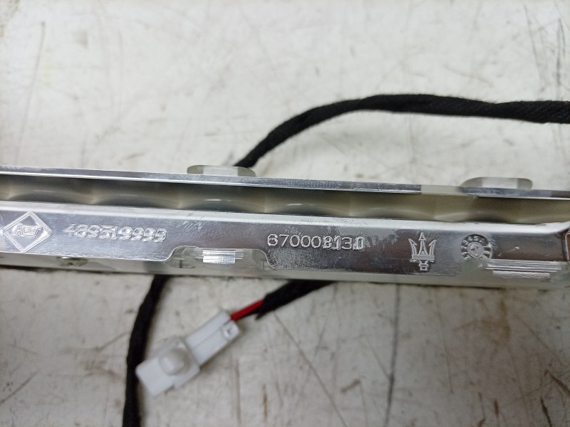 Recambio de luz central de freno para maserati ghibli iii (m157) 3.0 s q4 referencia OEM IAM  670008130 