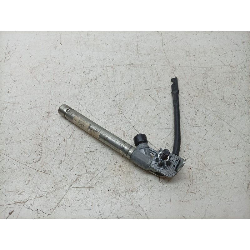 Recambio de pretensor airbag izquierdo para maserati ghibli iii (m157) 3.0 s q4 referencia OEM IAM  670001426 