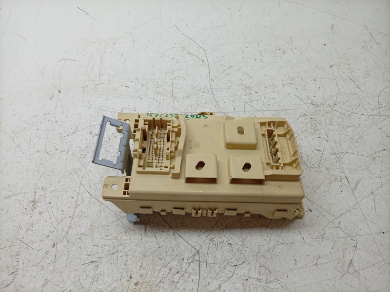 Recambio de caja reles / fusibles para kia stonic (yb) 1.0 t-gdi eco-dynamics+ referencia OEM IAM  91952H8820 
