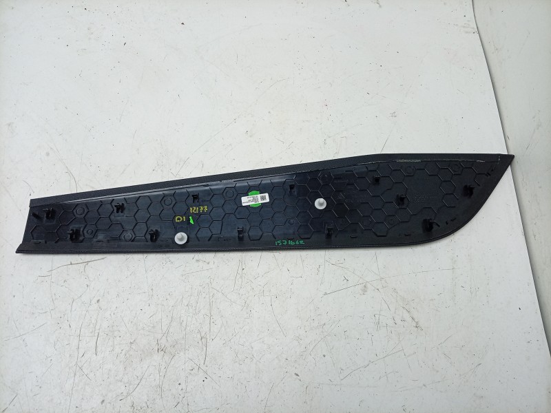 Recambio de moldura para porsche taycan (y1a) 4s referencia OEM IAM   