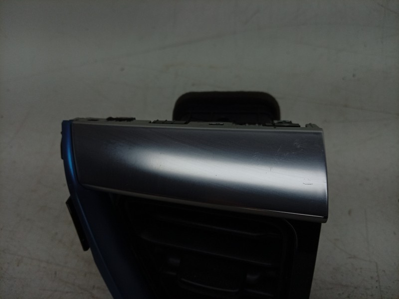 Recambio de aireador central para kia stonic (yb) 1.0 t-gdi eco-dynamics+ referencia OEM IAM  84740H8AE 