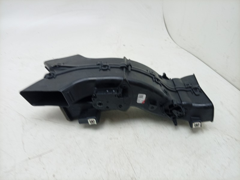 Recambio de canalizador de aire para porsche taycan (y1a) 4s referencia OEM IAM  9J1815327B 