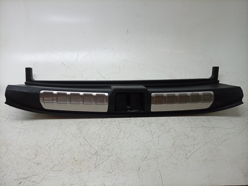 Recambio de moldura para porsche taycan (y1a) 4s referencia OEM IAM  9J1867707 