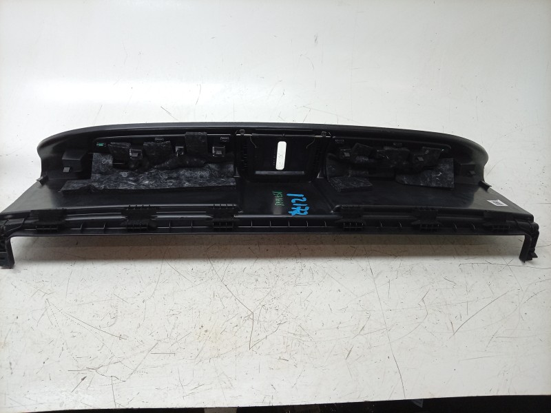 Recambio de moldura para porsche taycan (y1a) 4s referencia OEM IAM  9J1867707 