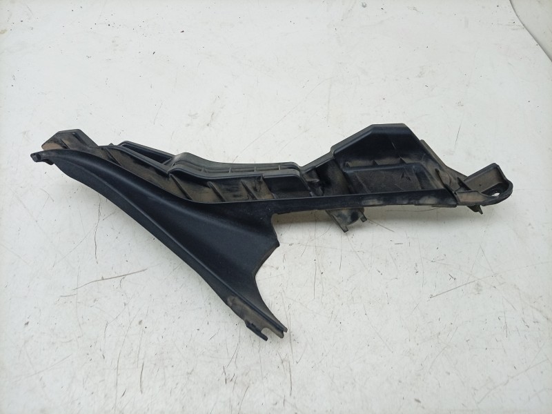 Recambio de soporte paragolpes delantero derecho para porsche taycan (y1a) 4s referencia OEM IAM  9J1867348A 