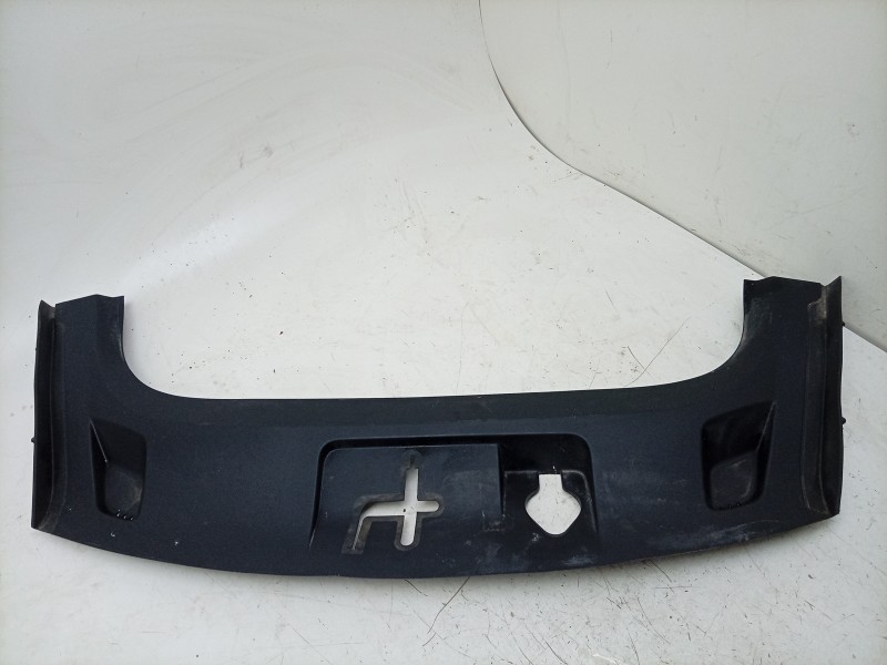 Recambio de moldura para porsche taycan (y1a) 4s referencia OEM IAM  9J1863082B 