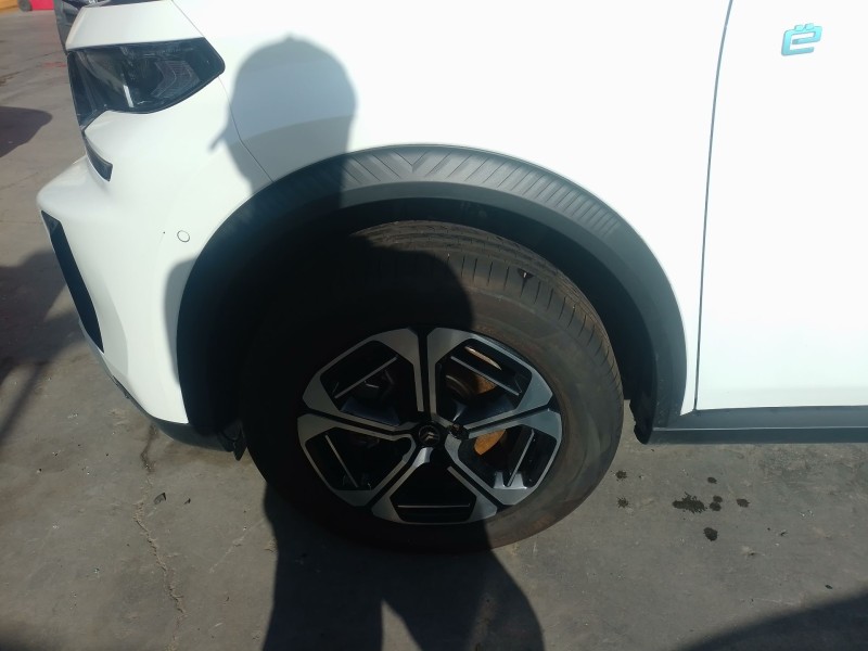 Recambio de aletin delantero izquierdo para citroën e-c3 aircross electrico 113cv max referencia OEM IAM   