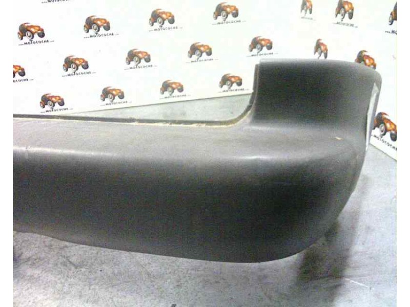 Recambio de paragolpes trasero para chrysler voyager (gs) 3.3 lx referencia OEM IAM GK04SS5  DG0031051