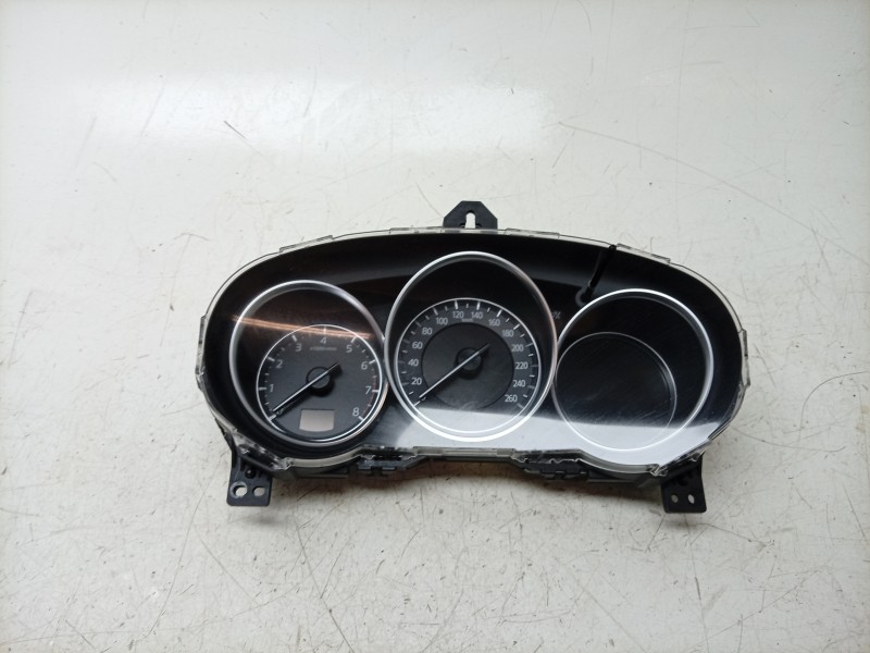 Recambio de cuadro instrumentos para mazda cx-5 evolution 2wd referencia OEM IAM  KA162KT 