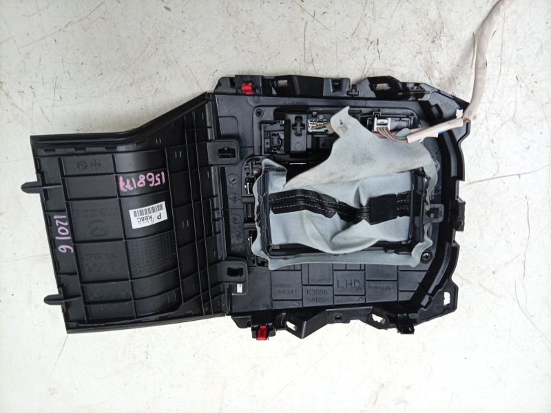Recambio de moldura para mazda cx-5 evolution 2wd referencia OEM IAM  KB8C64341 