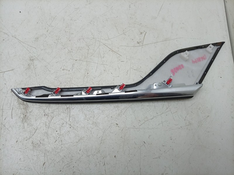 Recambio de moldura para mazda cx-5 evolution 2wd referencia OEM IAM  K12864526 