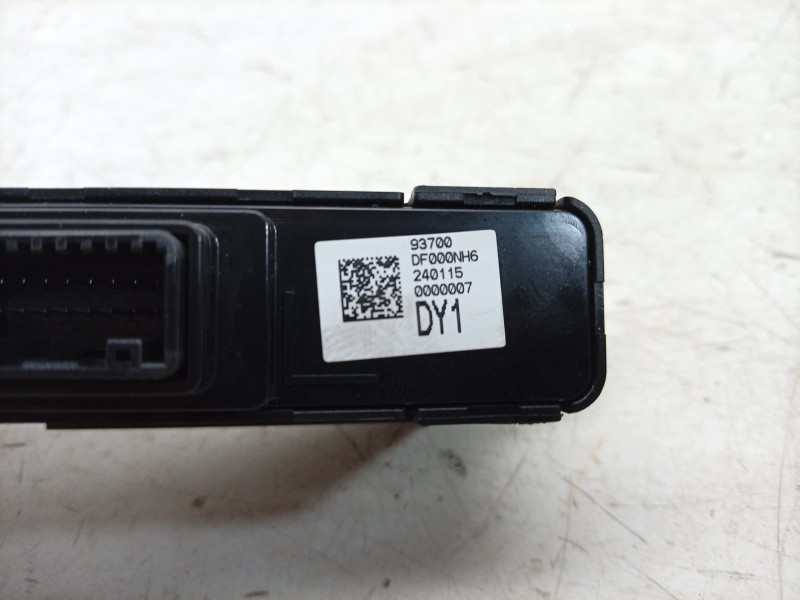 Recambio de mando multifuncion para hyundai kona (os, ose, osi) 1.6 gdi hybrid referencia OEM IAM  93700DF000 