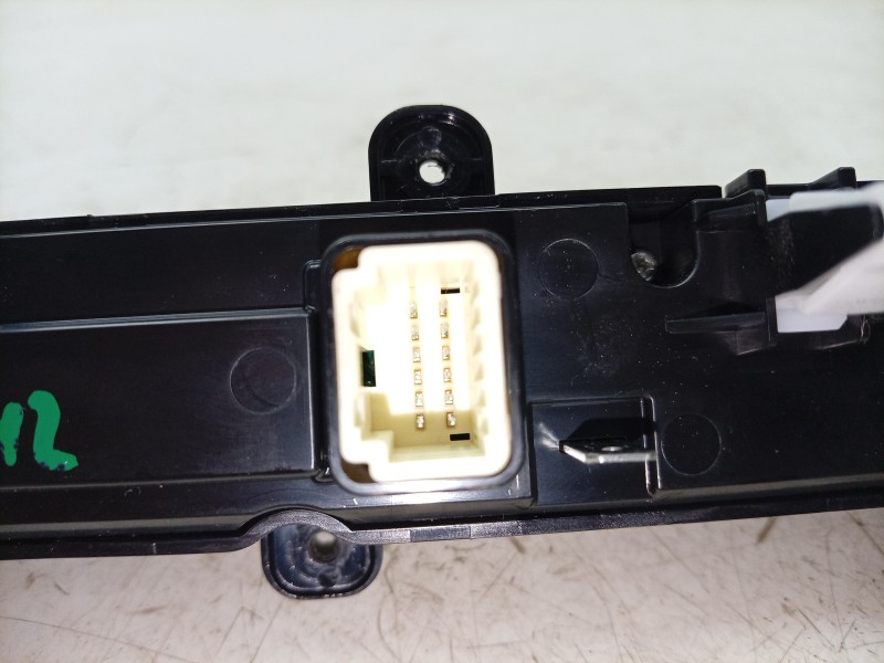 Recambio de mando multifuncion para hyundai kona (os, ose, osi) 1.6 gdi hybrid referencia OEM IAM  96540BE000 