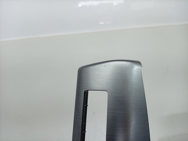 Recambio de moldura para hyundai kona (os, ose, osi) 1.6 gdi hybrid referencia OEM IAM  299263453 