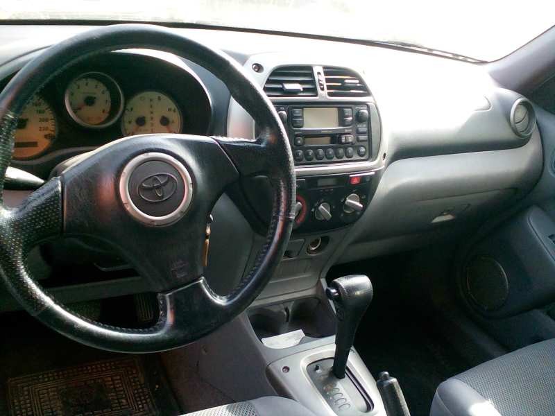 toyota rav 4 (a2) del año 2003