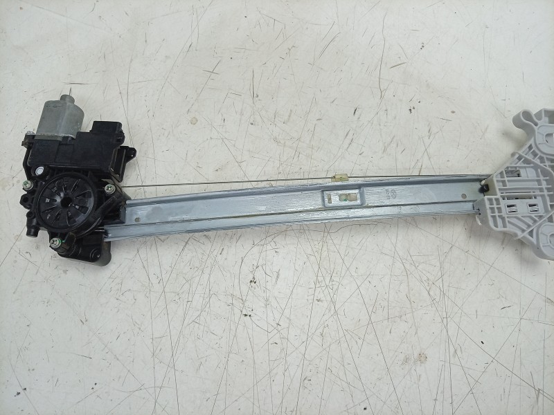 Recambio de elevalunas delantero derecho para hyundai kona (os, ose, osi) 1.6 gdi hybrid referencia OEM IAM 82481BE000 82402BE01