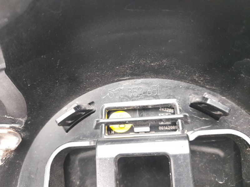 Recambio de rejilla delantera para volkswagen golf viii (cd1, da1) 1.0 tsi referencia OEM IAM  5H0853651N 107238205/2401526/VG41