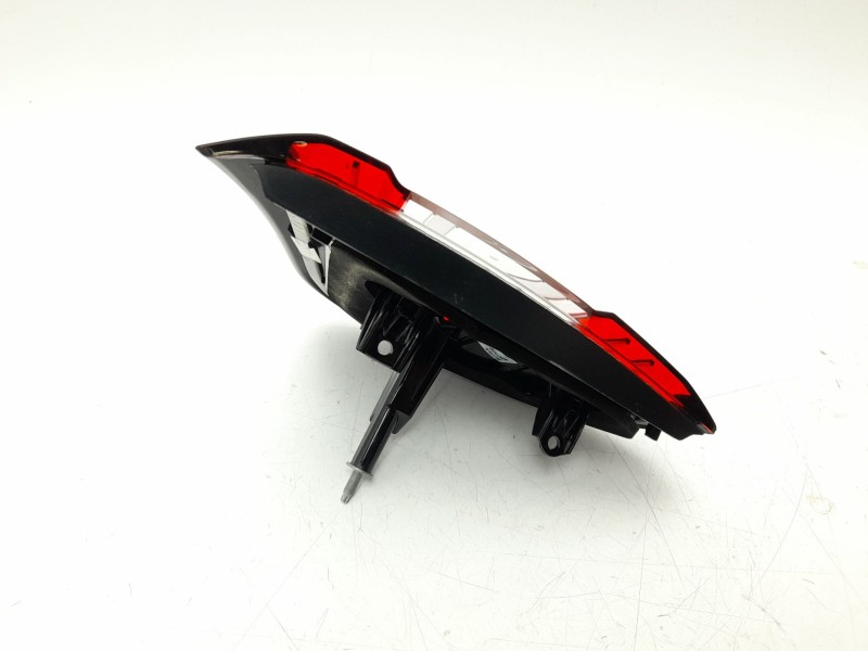 Recambio de piloto trasero izquierdo interior para renault captur i (j5_, h5_) 0.9 tce 90 referencia OEM IAM  265555726R 104LLM6
