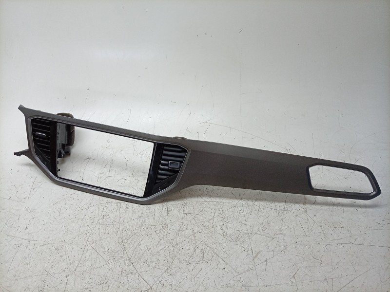 Recambio de moldura para volkswagen t-roc (a11, d11) 1.0 tsi referencia OEM IAM  2GA858416 