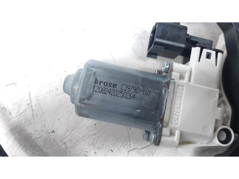 Recambio de elevalunas delantero izquierdo para land rover range rover evoque referencia OEM IAM K8D223201AE  