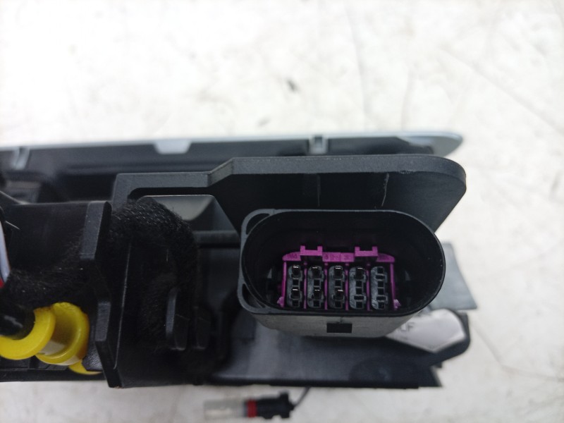 Recambio de maneta exterior delantera derecha para porsche taycan (y1a) 4s referencia OEM IAM  PAD837206A 