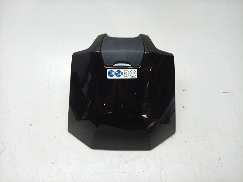 Recambio de molduras delanteras para honda adv adv 350 referencia OEM IAM  81135K2LD000 