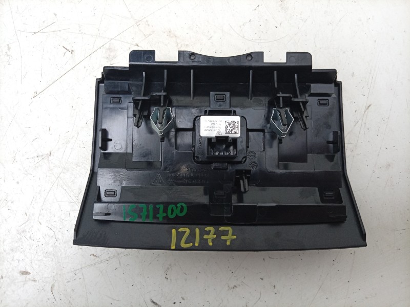 Recambio de moldura para porsche taycan (y1a) 4s referencia OEM IAM   