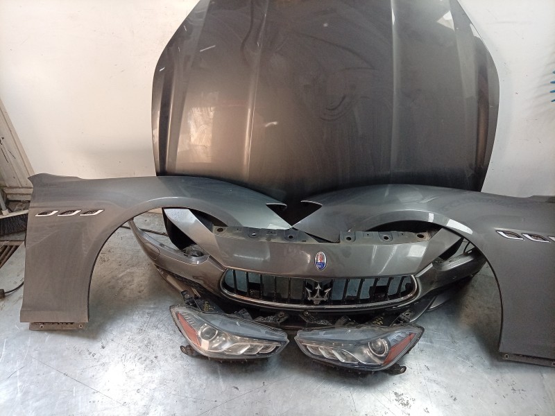 Recambio de morro completo para maserati ghibli iii (m157) 3.0 s q4 referencia OEM IAM  673001803 