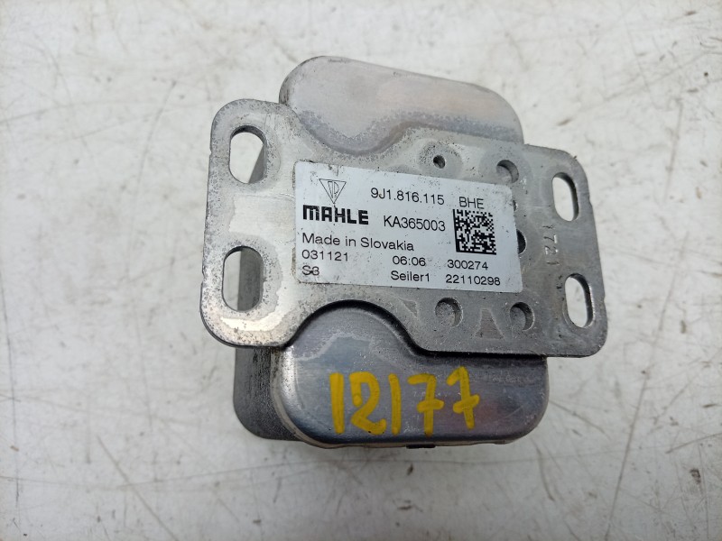 Recambio de valvula intercambio de calefaccion para porsche taycan (y1a) 4s referencia OEM IAM  9J1816115 