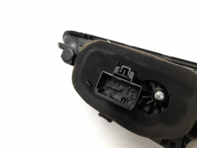 Recambio de piloto trasero izquierdo interior para volkswagen golf viii (cd1, da1) 1.0 tsi referencia OEM IAM  5H0945093C VG1040