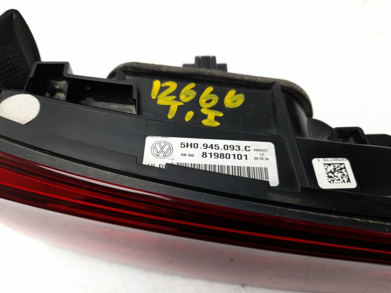 Recambio de piloto trasero izquierdo interior para volkswagen golf viii (cd1, da1) 1.0 tsi referencia OEM IAM  5H0945093C VG1040